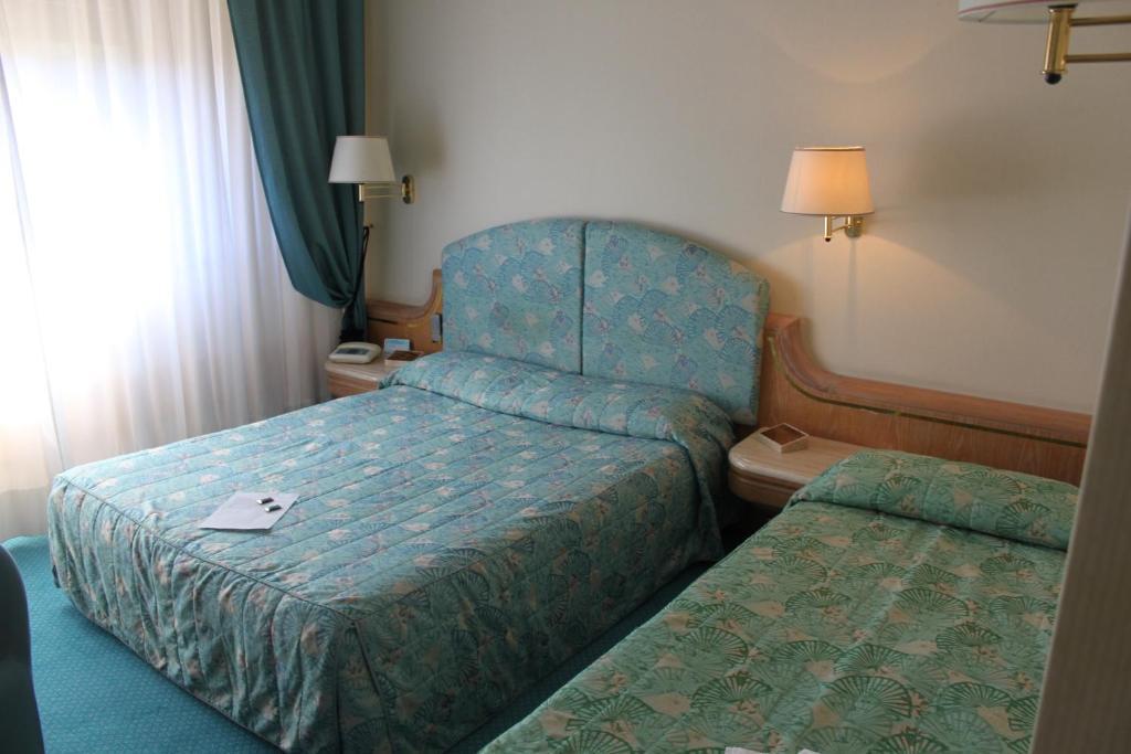 501 Hotel Vibo Valentia Eksteriør billede