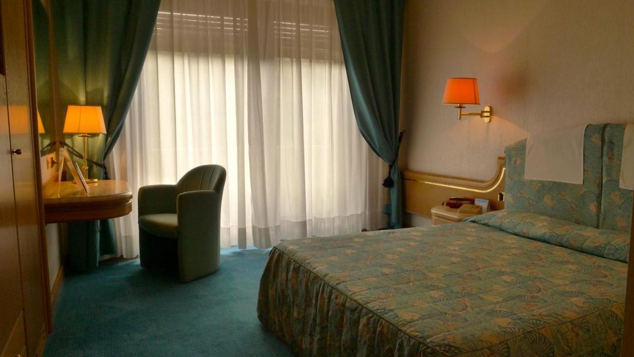 501 Hotel Vibo Valentia Eksteriør billede