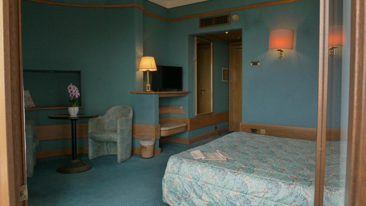 501 Hotel Vibo Valentia Eksteriør billede