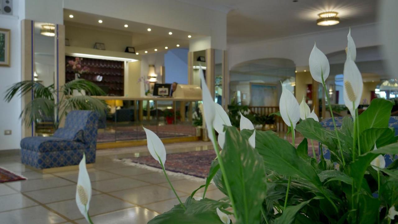 501 Hotel Vibo Valentia Eksteriør billede