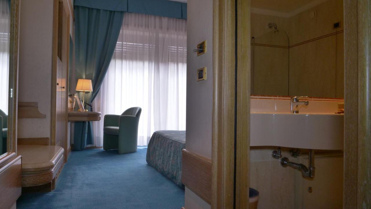 501 Hotel Vibo Valentia Eksteriør billede